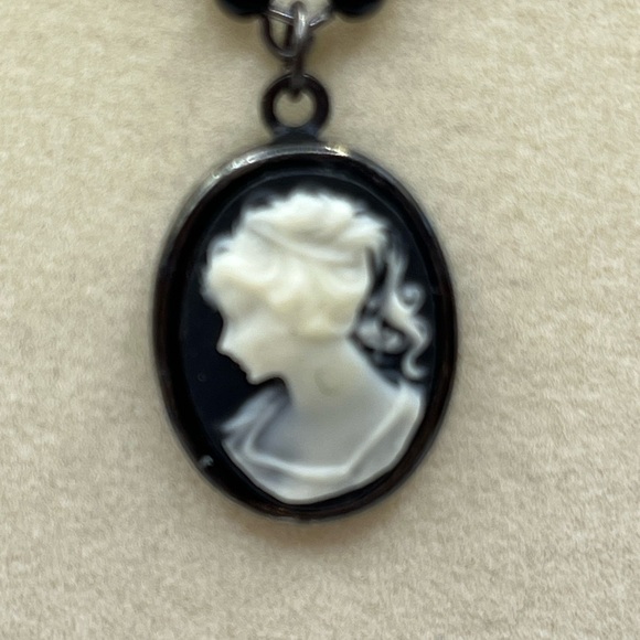 Jewelry - Black and White Cameo  Victorian Necklace Black Beads
